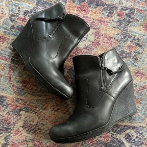 Mint condition UGG Wedge Booties with Zipper